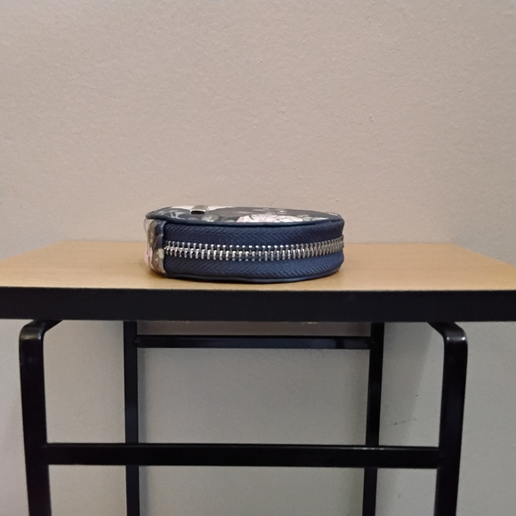 MIA & LUCAS Navy Floral Round Zip Coin Pouch – Like New - Picture 6 of 12